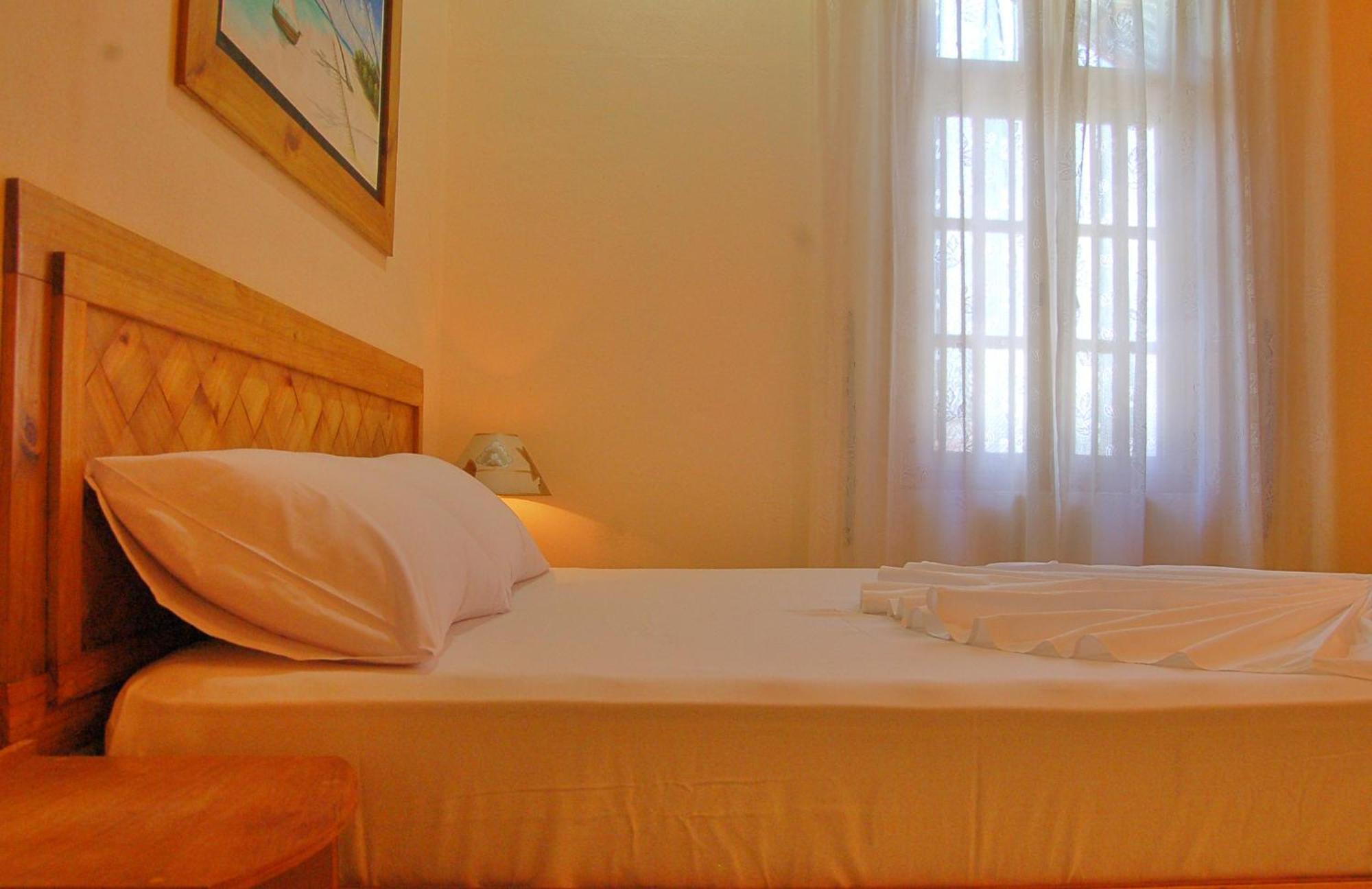 Vaali Maldives Island Escapes & Dive Hotel Đảo Đảo Felidhoo Ngoại thất bức ảnh